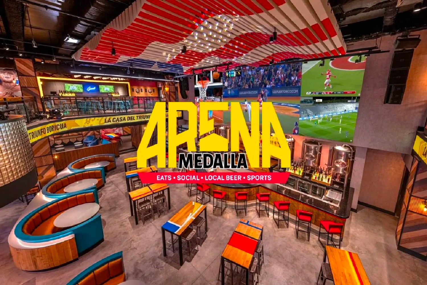aerial view of the Arena Medalla bar.