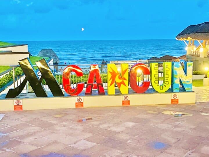 Cancun Mexico sign at the JW Marriott.